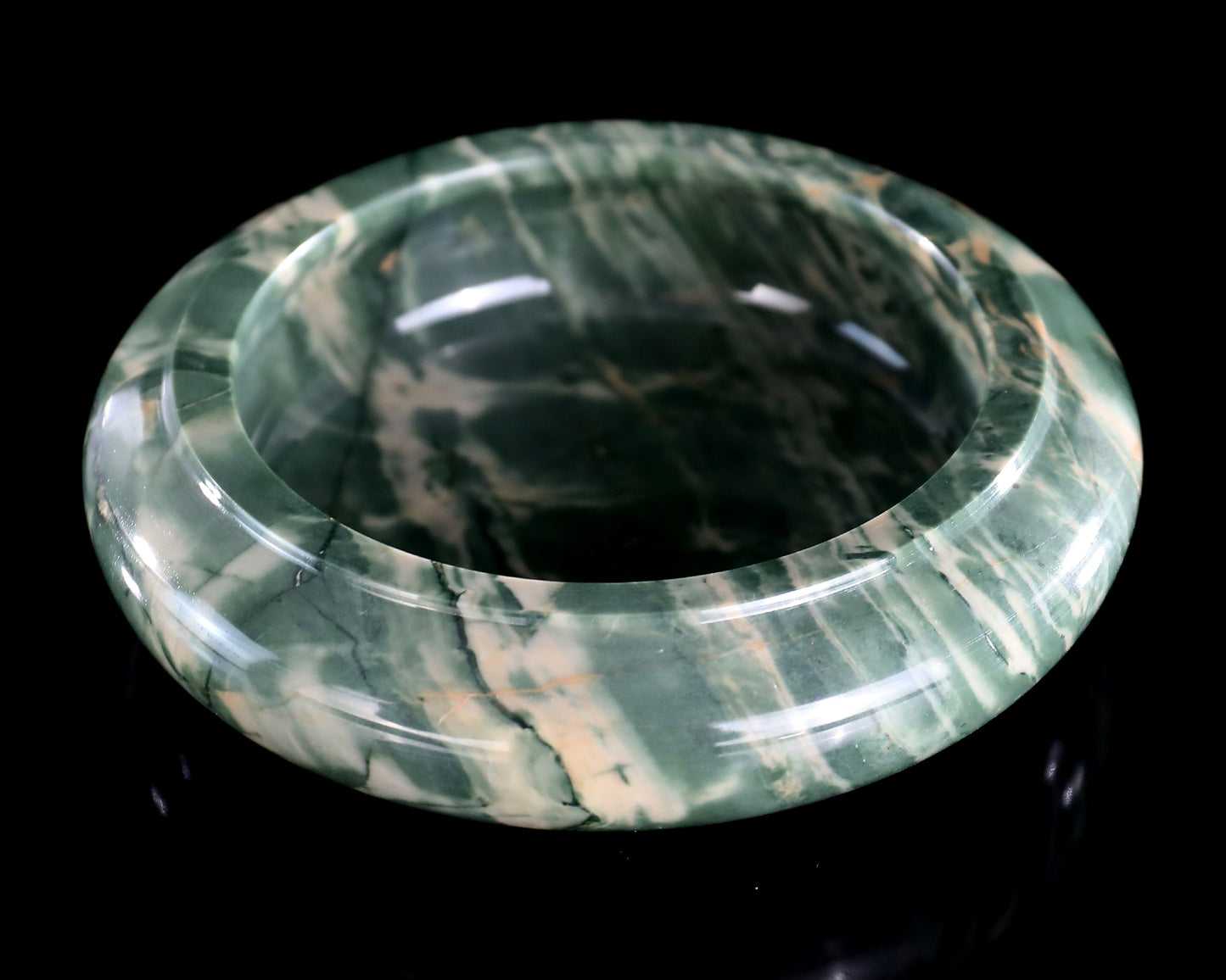 5.7" Jiulong Jade Hand Carved Crystal Ashtray